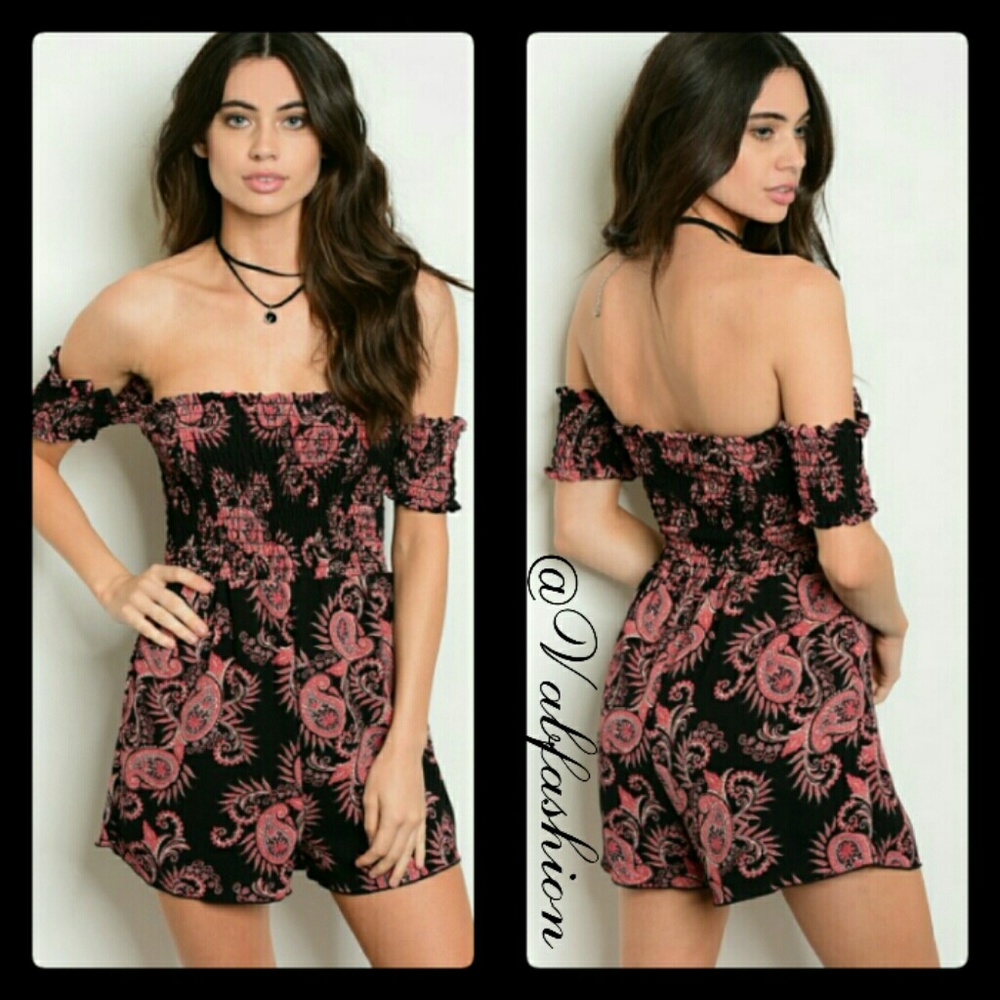 BLACK AND FUSCHIA PAISLEY PRINT OFF SHOULDER ROMPER W/ LEATHER LAYERED CHOKER!🌸 - Picture 2 of 8